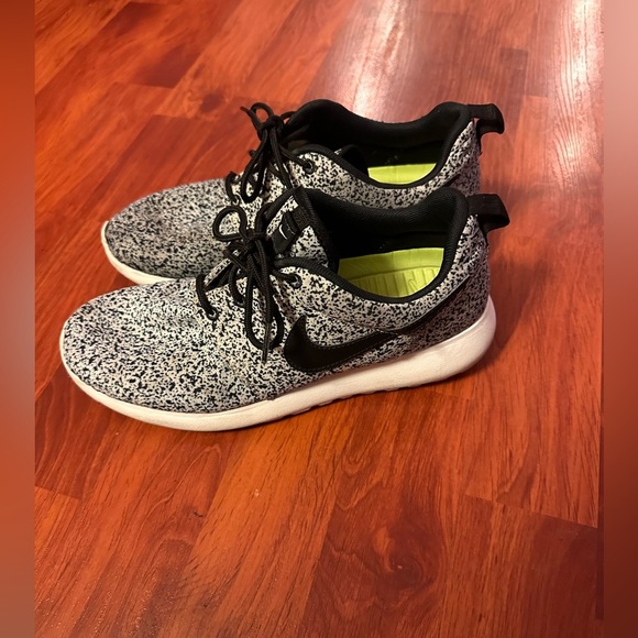 Speckled Nike Roshe Run, Black, White, Nike, Roshe Running shoes - Picture 2 of 9